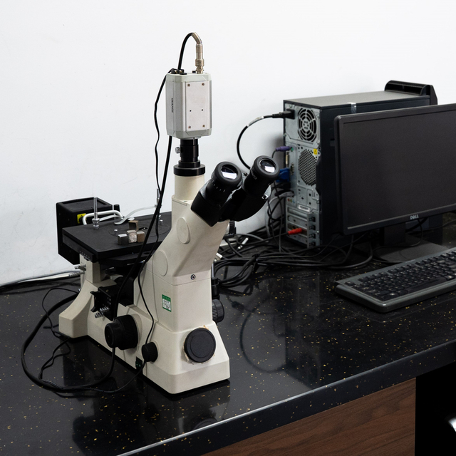 Metallographic microscope for steel flat washer